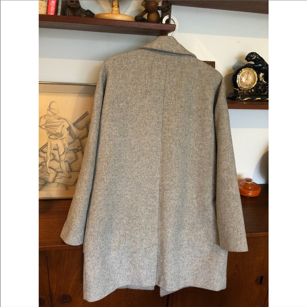 Beautiful Wool Blend Coat Size Large - Picture 5 of 9